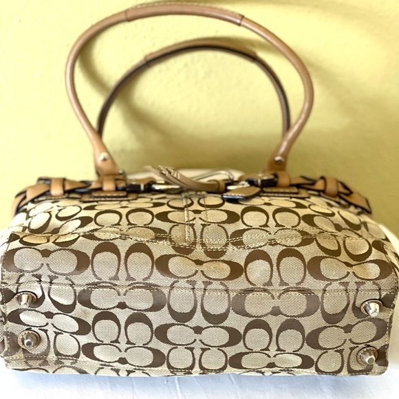 COACH💥VINTAGE~SOLD OUT💥Hamptons Signature Carryall Tote Bag - Picture 10 of 12